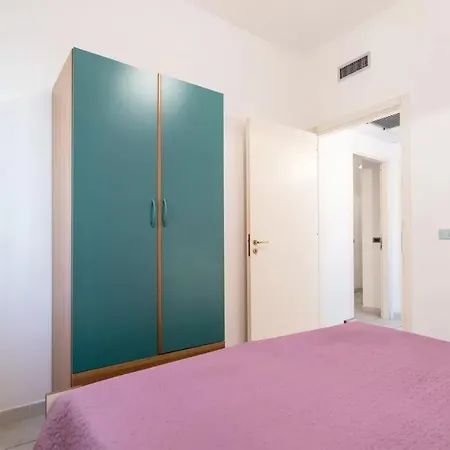 Apartment Patio Fronte Mare, Baia Blu